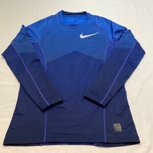 Nike Pro Hyper-warm Fitted Mens Athletic Shirt- Freshly Laundered- EUC Size M